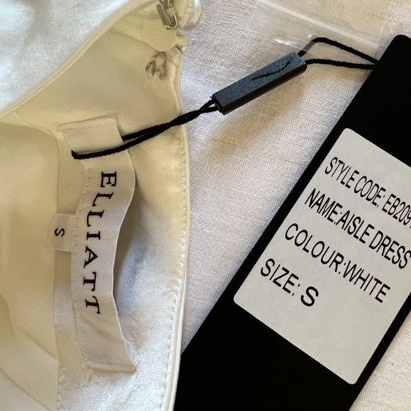 Elliatt gown size small - Picture 4 of 6